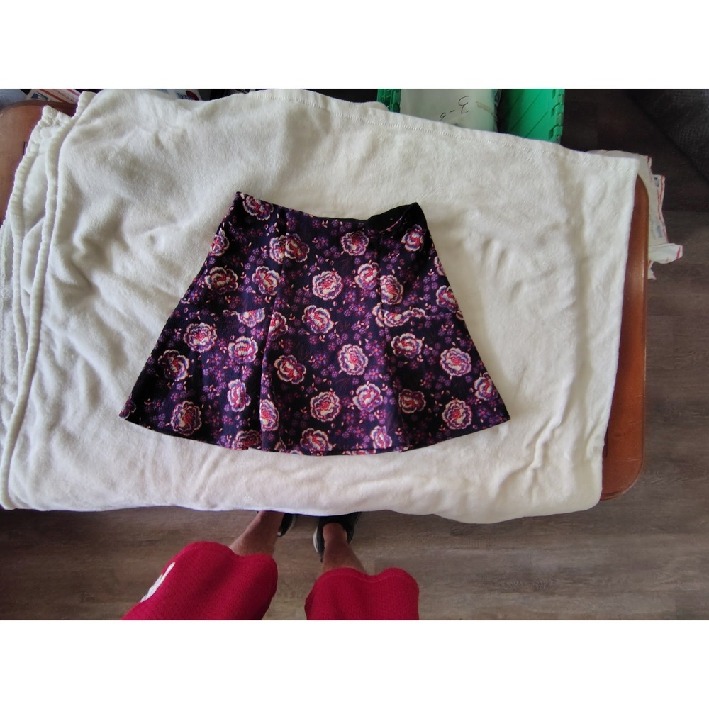 Hollister Womens Purple Floral Matelasse A-Line Mini Skirt Size M‎ Boho Flare